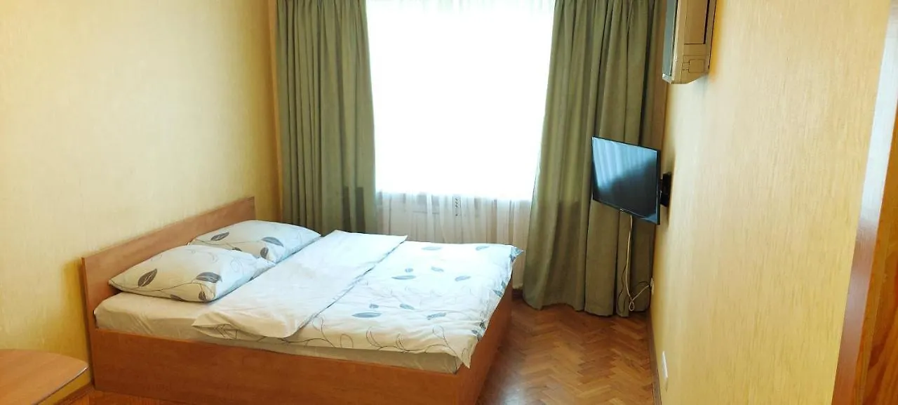 Apartment On Patriarkha Mstyslava Skrypnyka Street Kiev